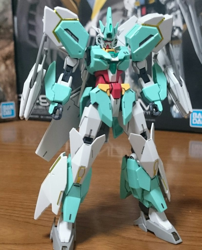 ・ネプテイトガンダム
2期登場のアーマーで唯一コアディフェンサーを用いないアーマーっスね。
説明書を見る限り、他のアーマーたちとは違い、このアーマーは戦闘用ではなく、特殊巡航仕様とのことっス。「巡航」……ホー、なるほどなるほど、これはつまり…そういうことっスねぇ