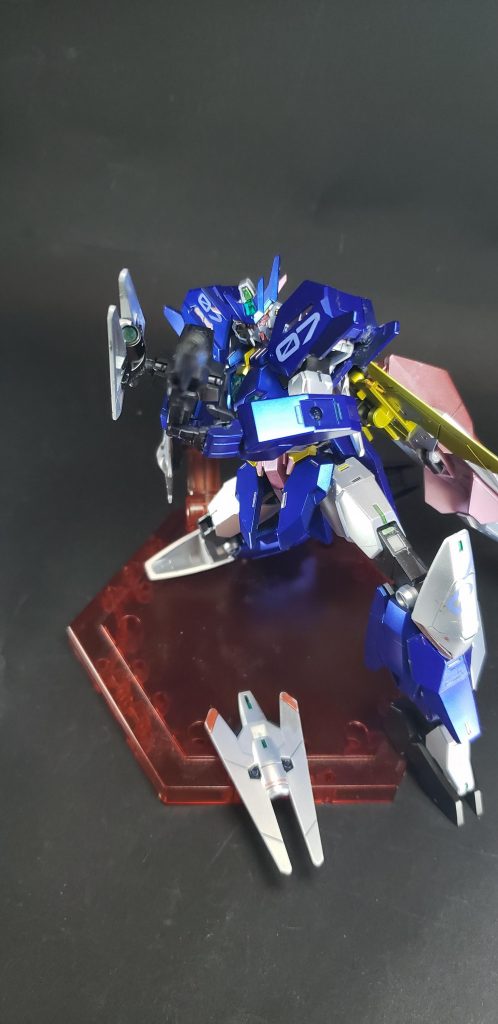 HG ユーラヴェンガンダム(コアガンダムmk2+ウラヌスアーマー)–5枚目/制作者：鈴木　克海