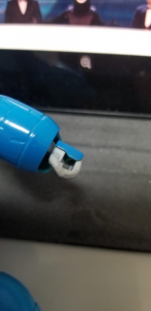 ちゃんと手も塗り分けてますw