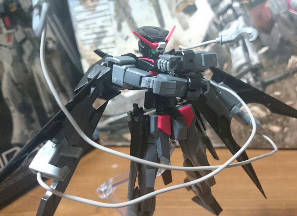 ・アンカーショット
キットをふたつ使ってるので、長いままリード線を2本使えてポージングも派手になるっスよ。……まぁ自分、リード線ちょい苦手で、画像見てもわかるようにうまく扱えてないんスけど…