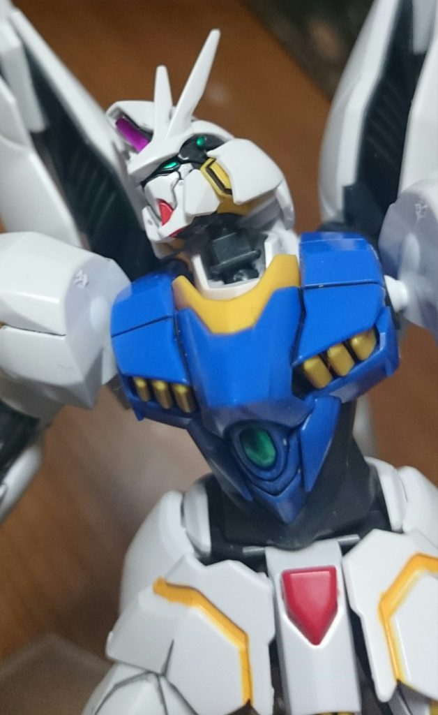 頭部はツインアイ用のパーツも付属っス。小説版だとシドと相対して、レギルスがガンダムとして進化を遂げた、とのことっス
ではアクション~