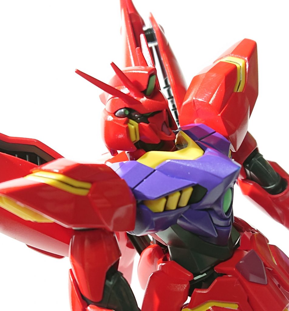 とても分かりづらいのですが､顎を削ってshape(ねごとかな？)化してます～