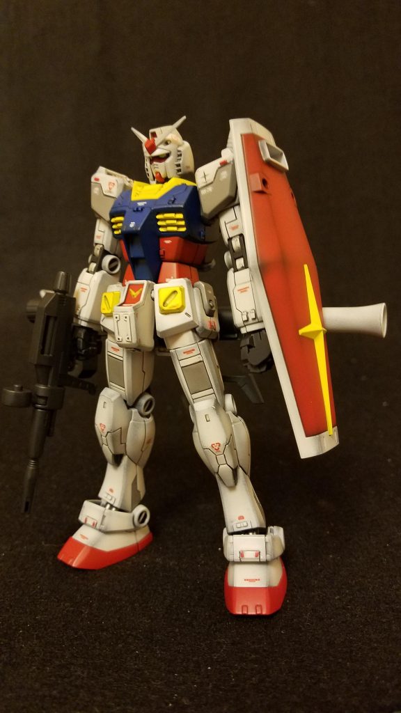 フロントショットその２
スジ彫りとプラ板工作でディテールupを各箇所に施してあります。