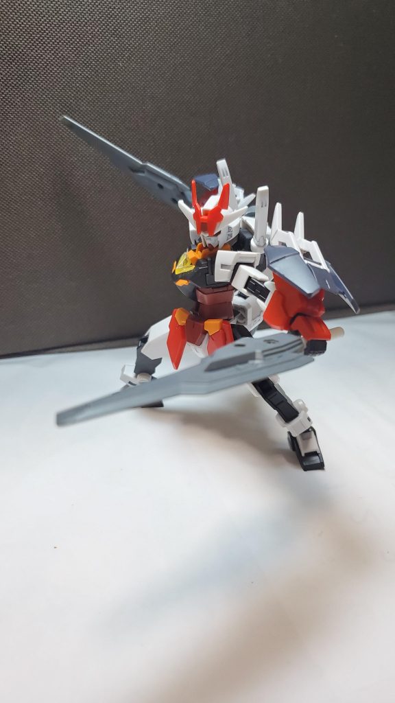 構え2
二刀流は見得を切るとかっこよくなる気がします。