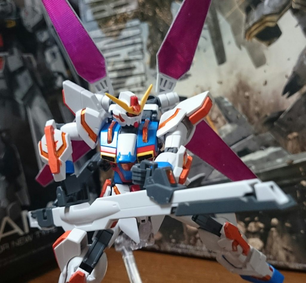 サテライトヘルブレイズ
炎属性の極大ビームを照射……という設定ッス。
背中のリフレクターをホイルシールをマッキーのピンクで塗ったものを使用っス