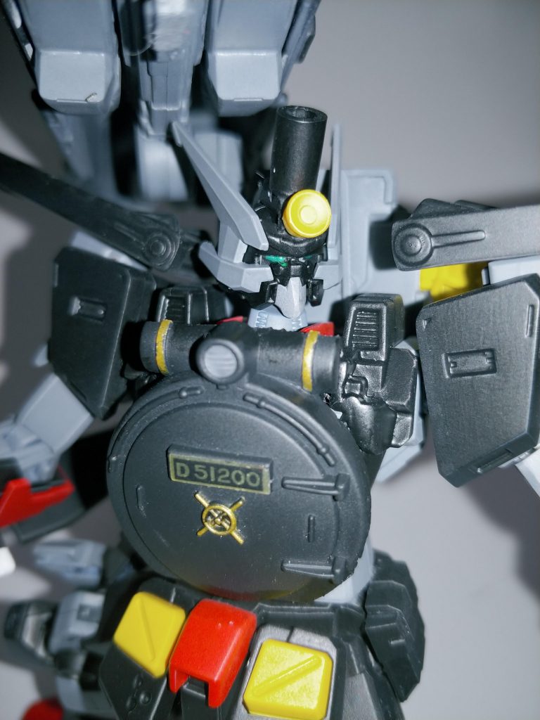 どうでもいいけどシェヘラザードのキットがどこ行っても安売りされてたんだけど、そんなに人気ないのかな、この子……あの突き抜けた重装甲は嫌いじゃないんだけど