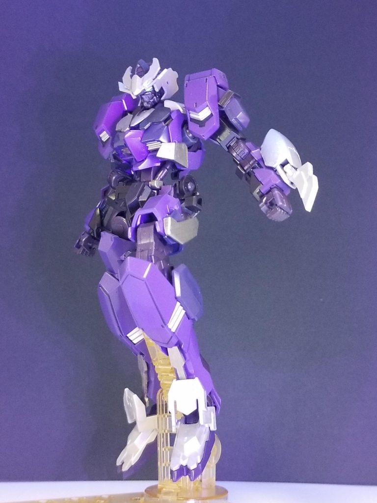 蛍光塗料なのでブラックライトで目が光る(✧ ✧)
※見えやすくするためエフェクトは外してあります