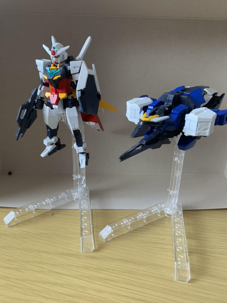 コアガンダムもⅡと組み合わせていて自分好みのスタイルにしました。コアガンダム系のキットの赤と黄の整形色が苦手なのでサフ後にレッドど329のイエローに変更してます。目は黄色が好きなのでこちらも変更。