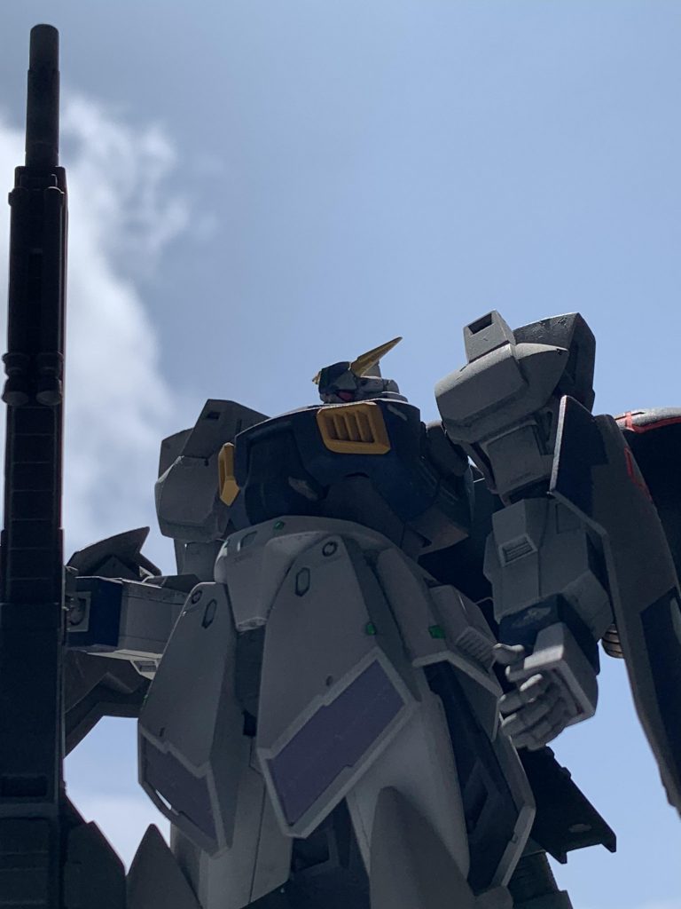 天気が良かったので窓辺で