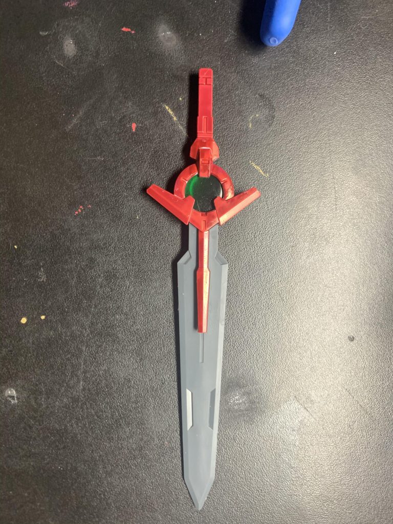 白は浮くのでシャアの色に変えました