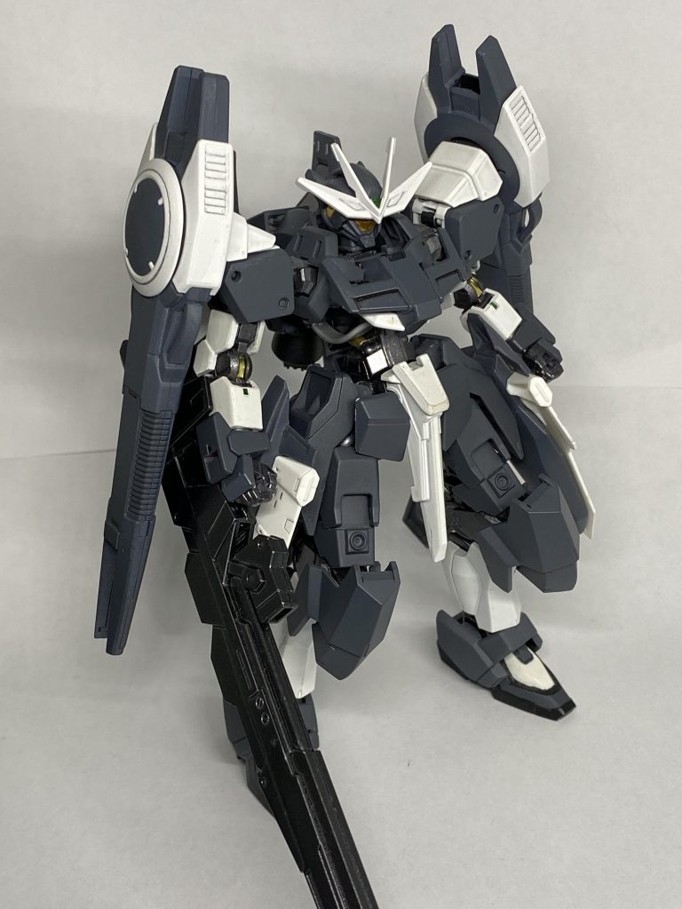 射撃整体 
砲撃形態に比べ軽装にし射撃性能を上げた機体