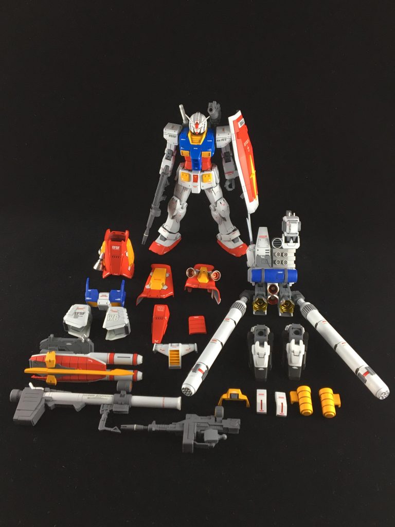 アーマー接続は磁石を仕込んでありますのでパージ可能です。
全体のバランスから、足首のみアーマーを被せず、差し替えにしました。