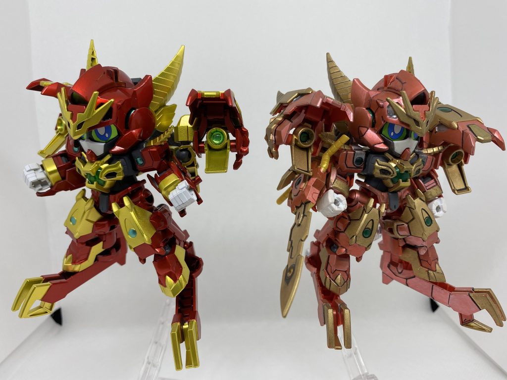 自分が制作したガンダムマーカー直塗りヴァルキランダーと比べるとこんな感じ…
古びたヴァルキランダーみたい…w