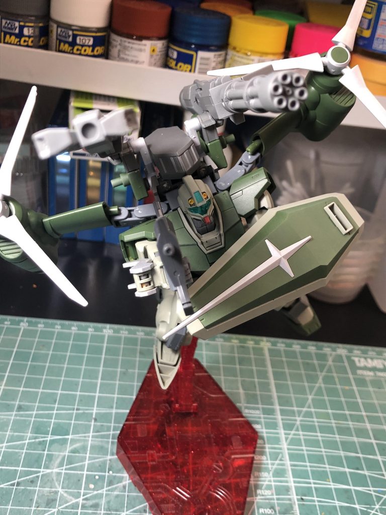 高速飛行しながらの全弾発射！