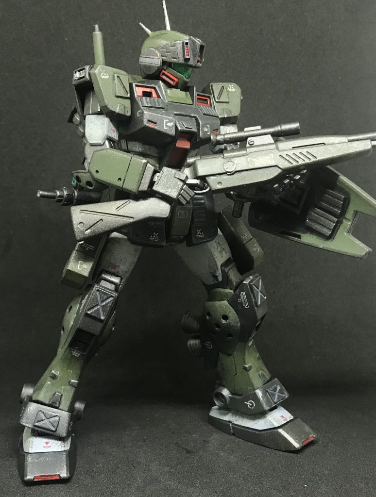 スナイパーライフル装備。