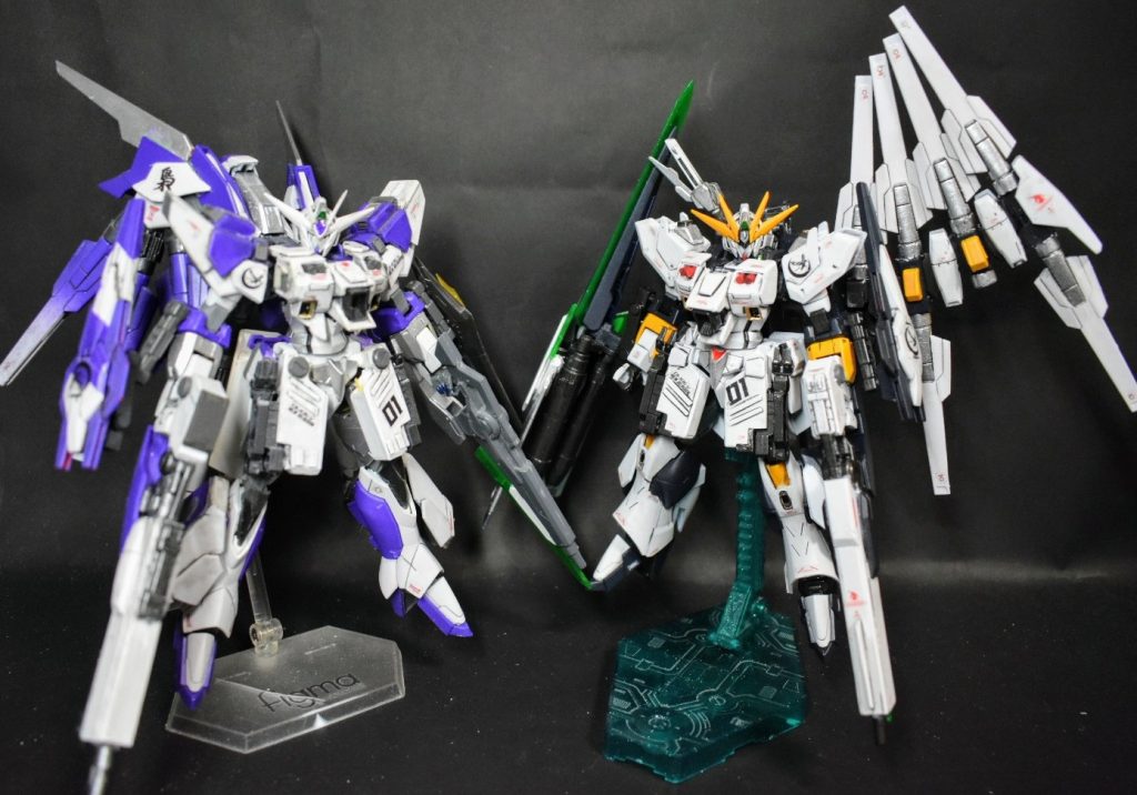 前に投稿したHi-νリボーンズガンダムと設計をほぼ流用しているのでわりとすぐまとまりました前のものとは全く同じではなく細かいところが少しだけかわってますアルスアースリィが手に入らずフェイクニューガンダムとの比較は不可早く再販してほしいですね