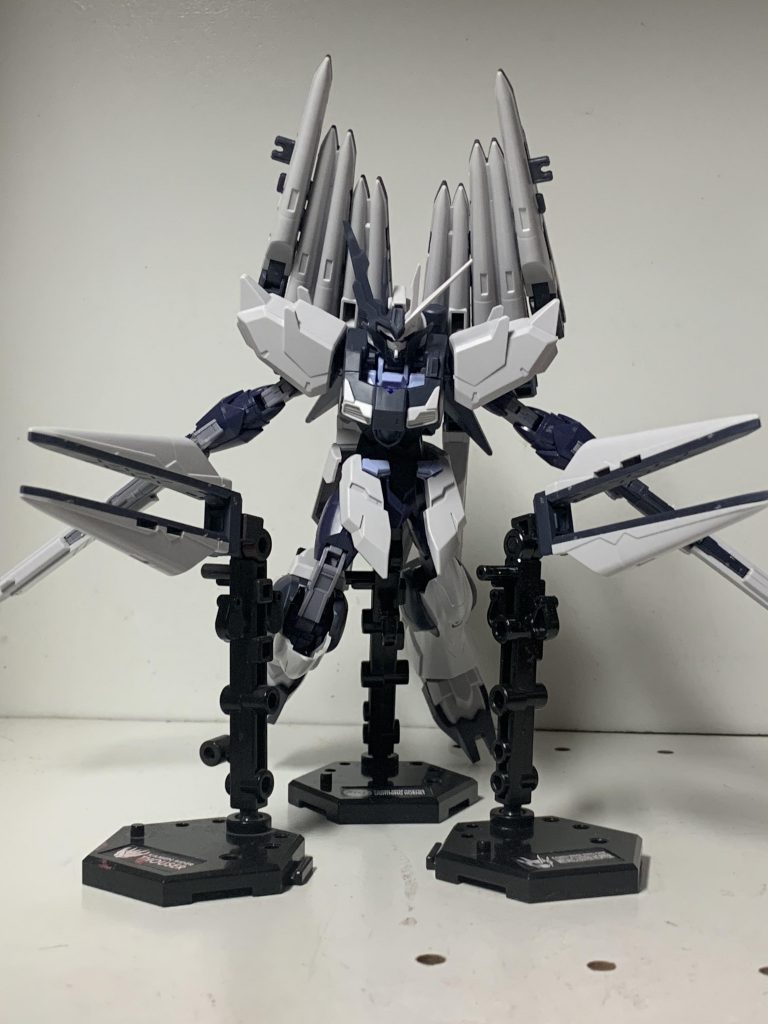 ジョイントが食玩シリーズの装動スタンドにピッタリだったのでファンネルの展示が出来ました!有り余ってたスタンドが活用できてよかったです