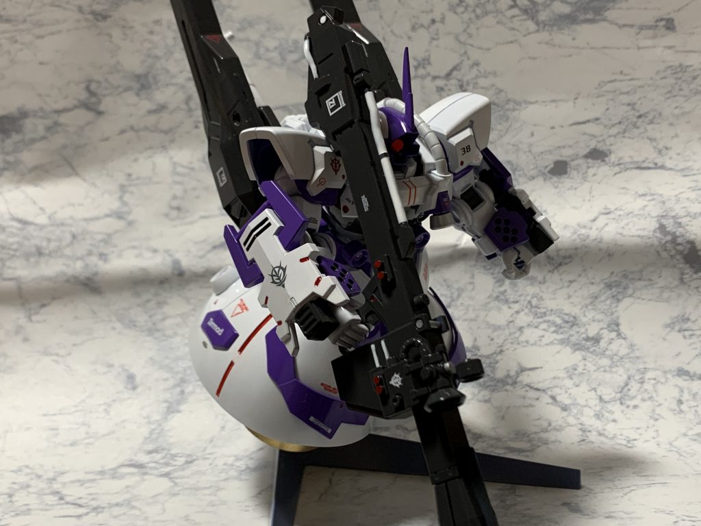 今までで一番デカールを使用しました。
久しぶりに大好きなドムを楽しみながら作ることができました。
最後まで観て頂きありがとうございます(^^)