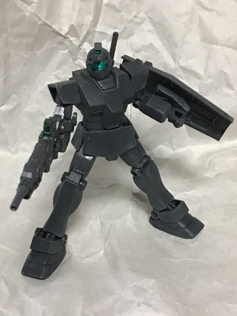 ライフルをノーマルモードに換装。センサー部に100均のキラキラシールを貼っています。