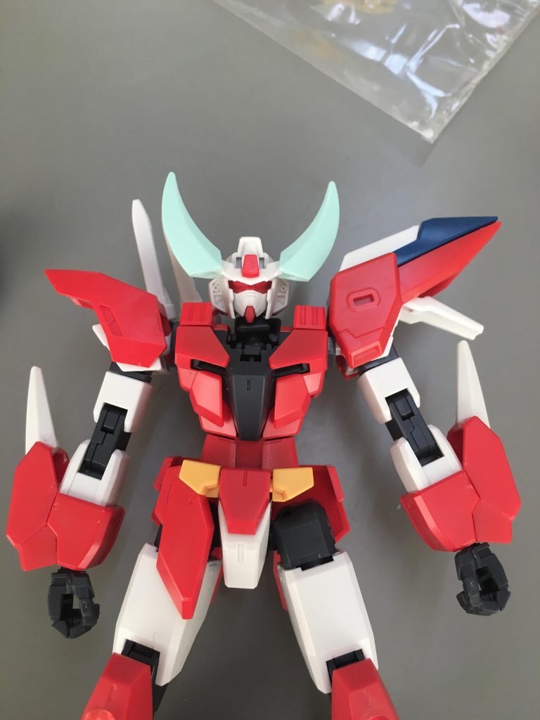 肩パーツはHGウイングガンダムゼロ？かな。
    +