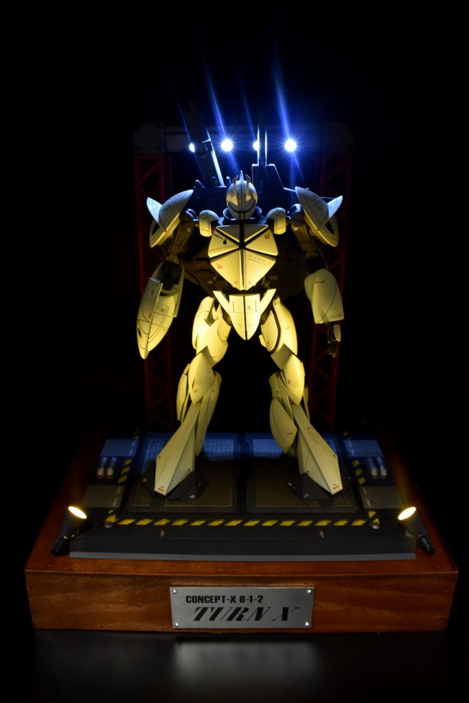 汎用電飾台座も同じタイミングで作ったので合わせて撮影。
ネームプレートも付けてみました。脱着も簡単にできます。