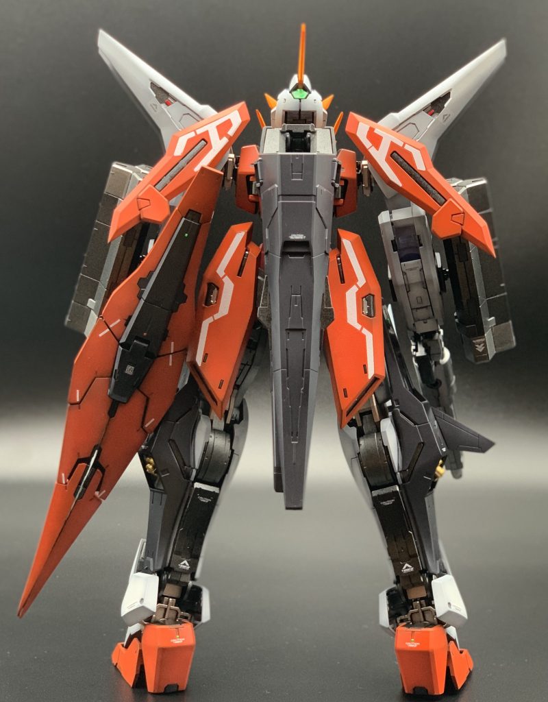 背面
GNシールドとシャープ化と面出しをしたオレンジパーツがお気に入りです。