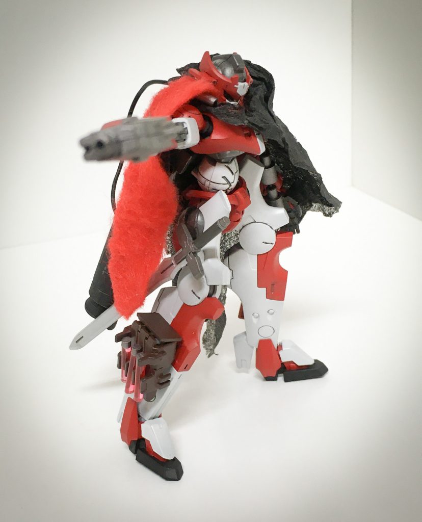 スピットファイア02
レッドが設計した専用の魔導砲。
コンパクトな形状による取り回しの良さと速射性能に優れる。
操兵の装甲を貫通できる威力は無いが、この武装は主に牽制や妨害に使われる為、威力は重要視されていない。
弾倉は20発。