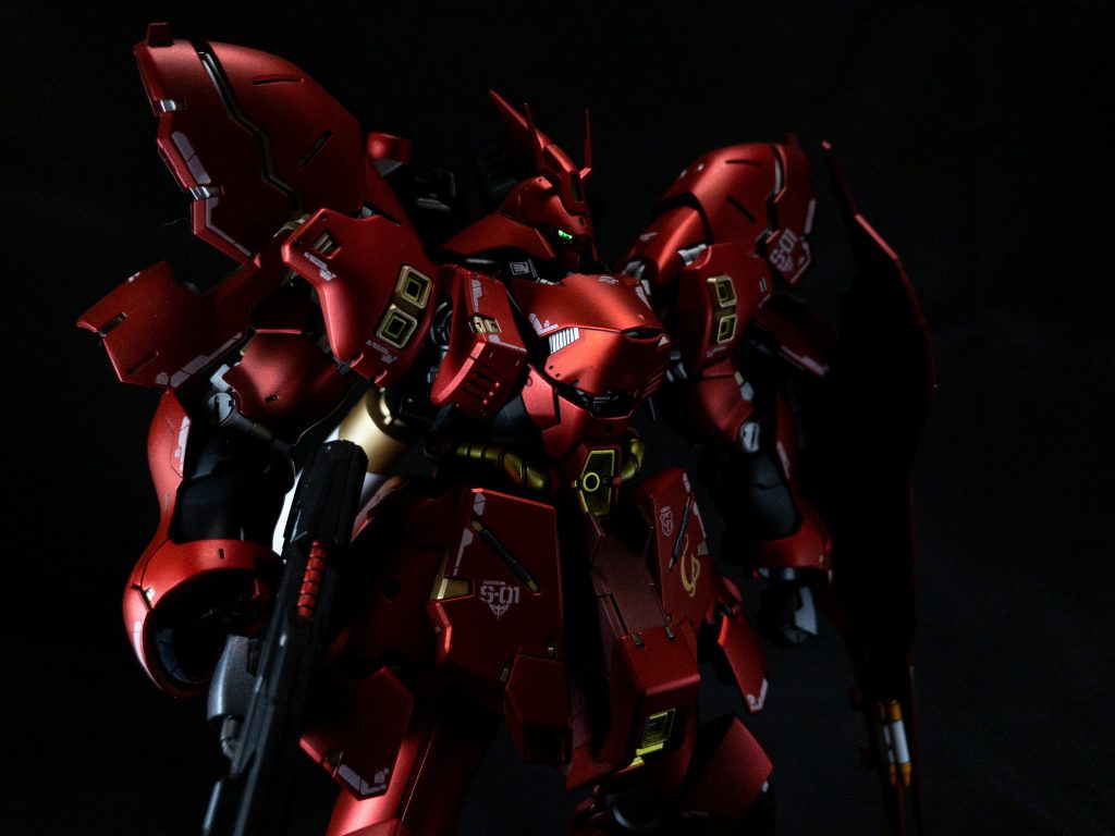 モノアイやセンサー部はリアリスティックデカールです。