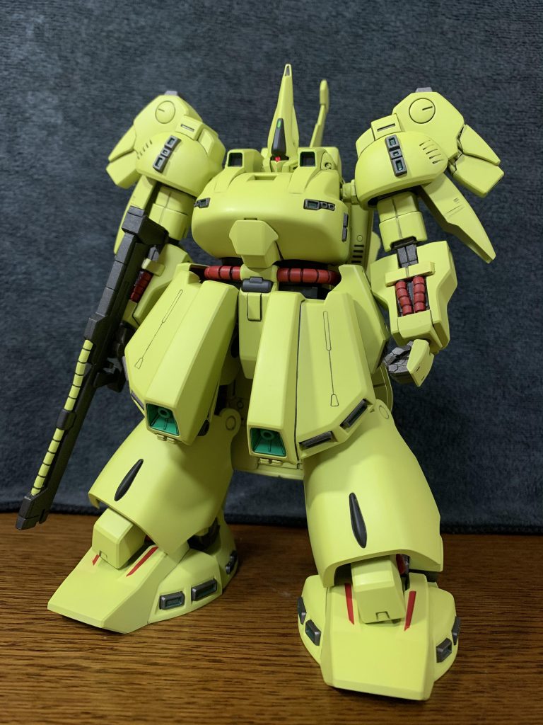 膝のポリが少し緩い以外は、文句なしのキットでした。