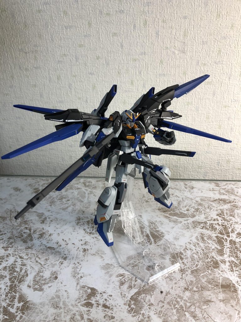 今回はいつもよりデカールを多く貼ったて作りました。まだエアブラシに慣れていなくて色ムラもそこそこありますが、良くなってきているので頑張って練習していきたいです！