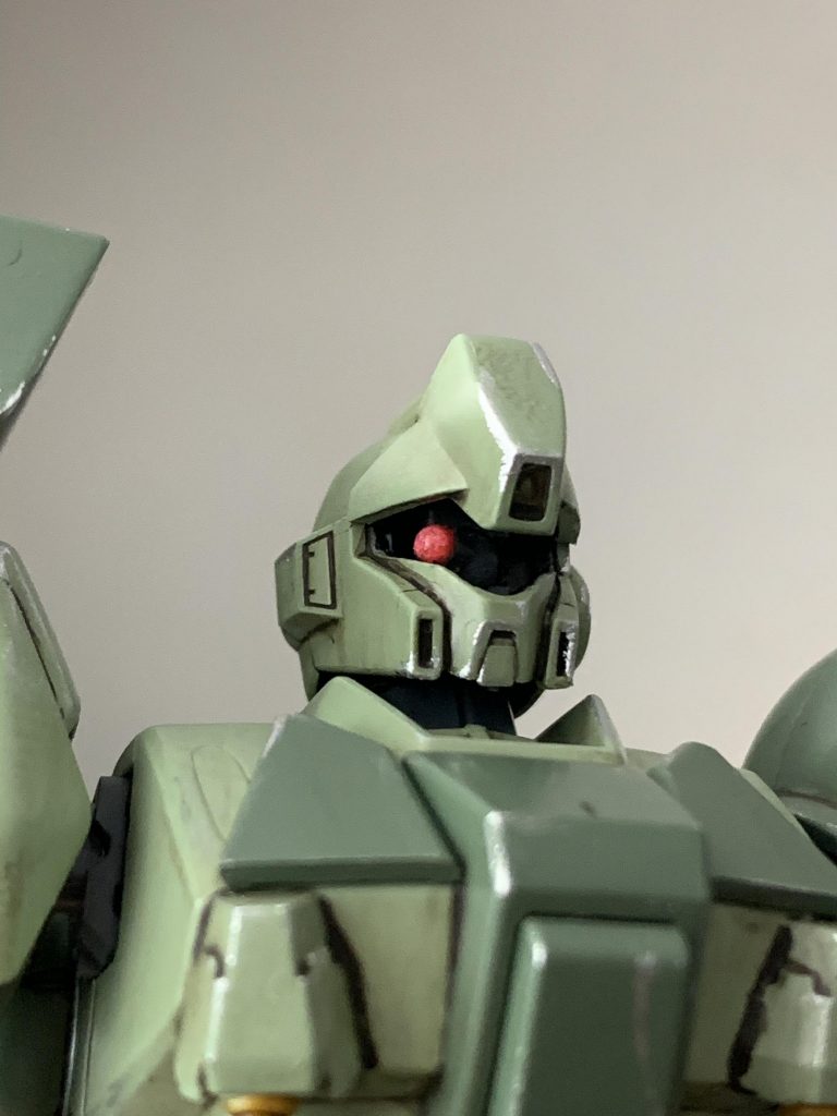 左右に可動します