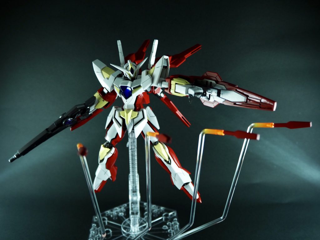 小型フィンファングも展示可能
1ミリ真鍮線用に穴を掘っておきどちらにも対応できるように