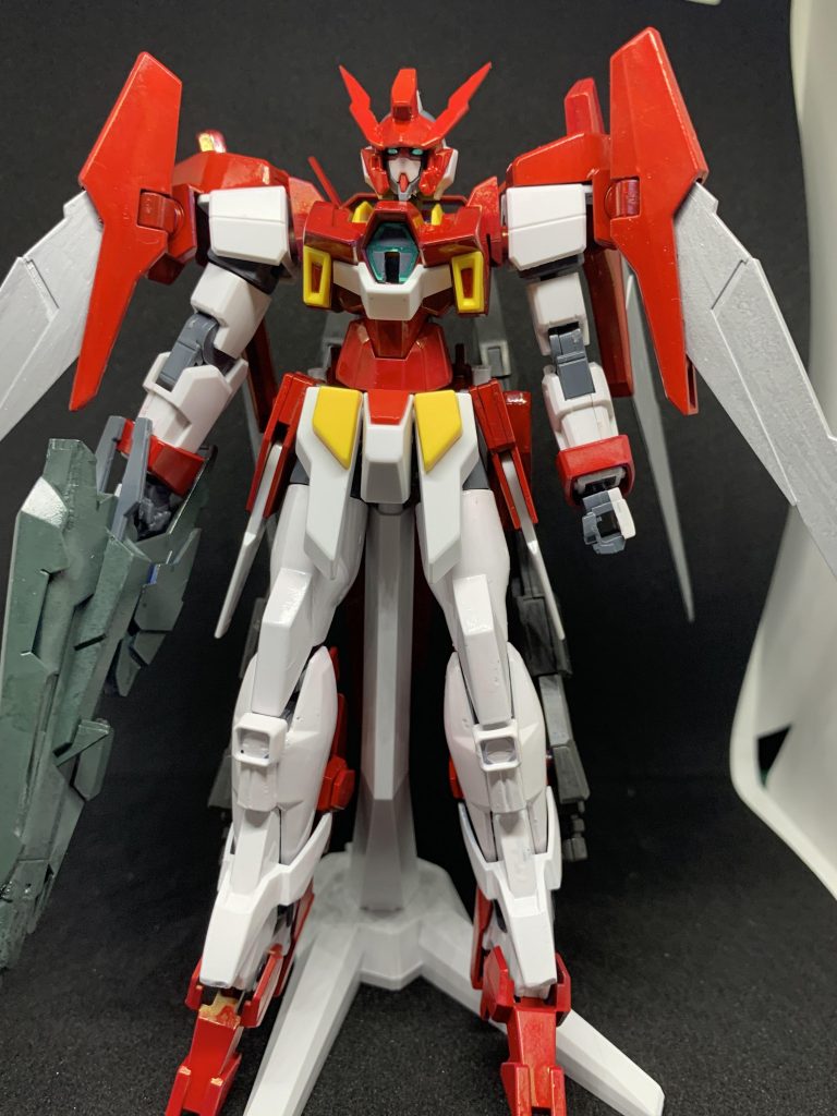 まず正面です。
ベースはAEG2で、頭部と足はAEG2マグナムを使用しました。