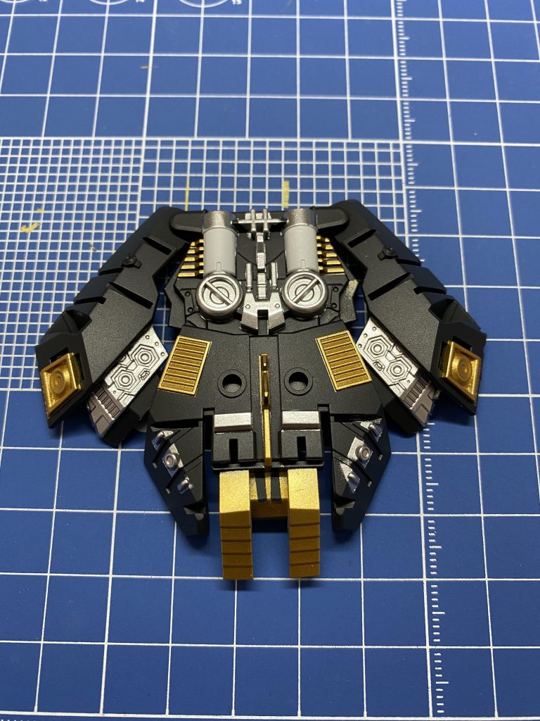 内部フレームのスカート部分完成