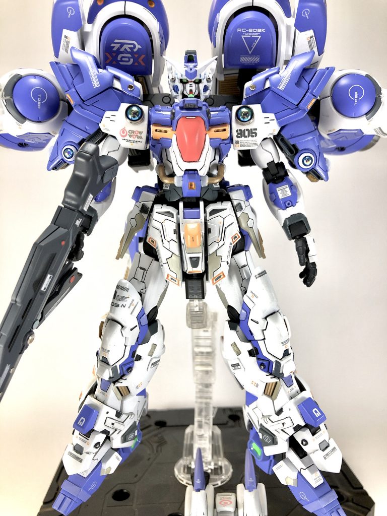 プラ板やパテを使って改修しました。最後にEX09 セミグロスクリアープレミアムでトップコートしています。