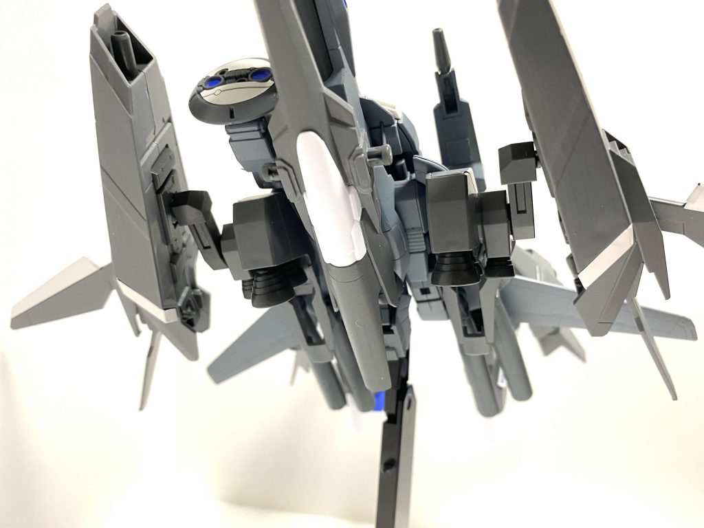 WR形態底面
リゼルのスラスターをビームスマートガンユニットに追加