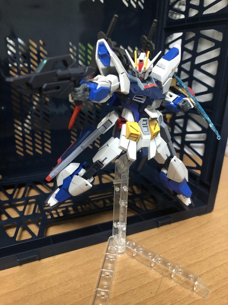 ビームショートライフル威力はそこまで無いが関節等に当てると結構ダメージが入るって言う設定です