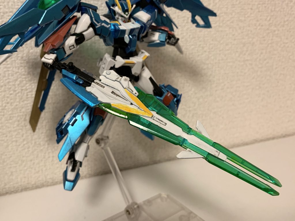 GNカレドヴルッフ。この機体のメイン武装。GNソードの刀身をはめ込む方で作りました。