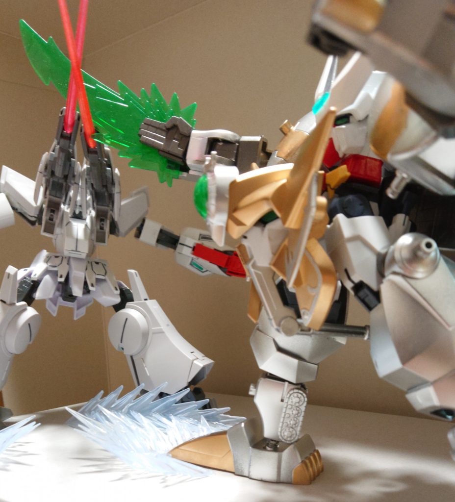 ガネーシャ・Vとリバーシブルガンダムギガースの戦闘。
新たな力でギガースを打ち砕け!