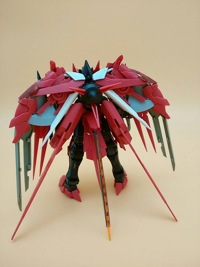 ダークマターのアーマー、1/100グリムゲルデ、ノーザンポッドなどのジャンクで製作