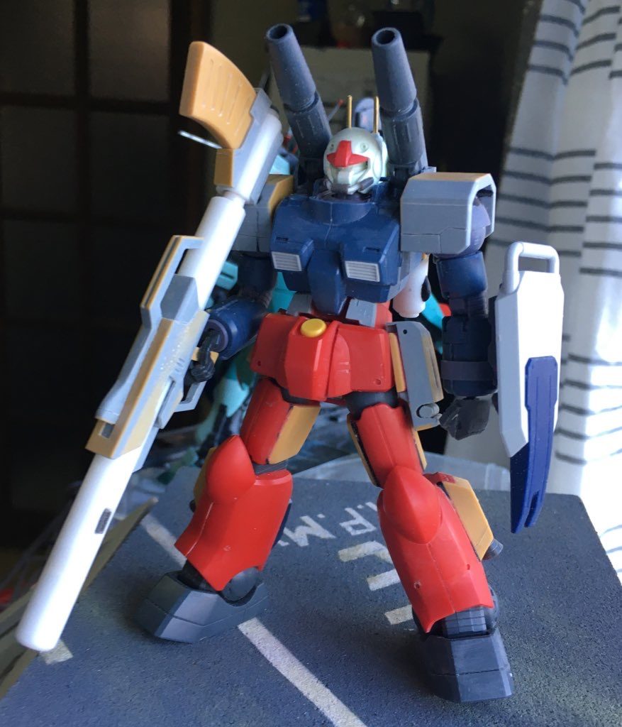 サフを吹く前の画像。
おおよそここまで1ヶ月半程でしょうか。
我ながらよくこのペースでスクラッチできたと思ってまいます( ̄▽ ̄;)