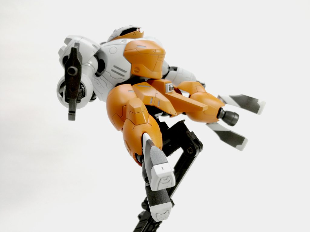 ブレーキをかけ、方向転換しているようなイメージで。