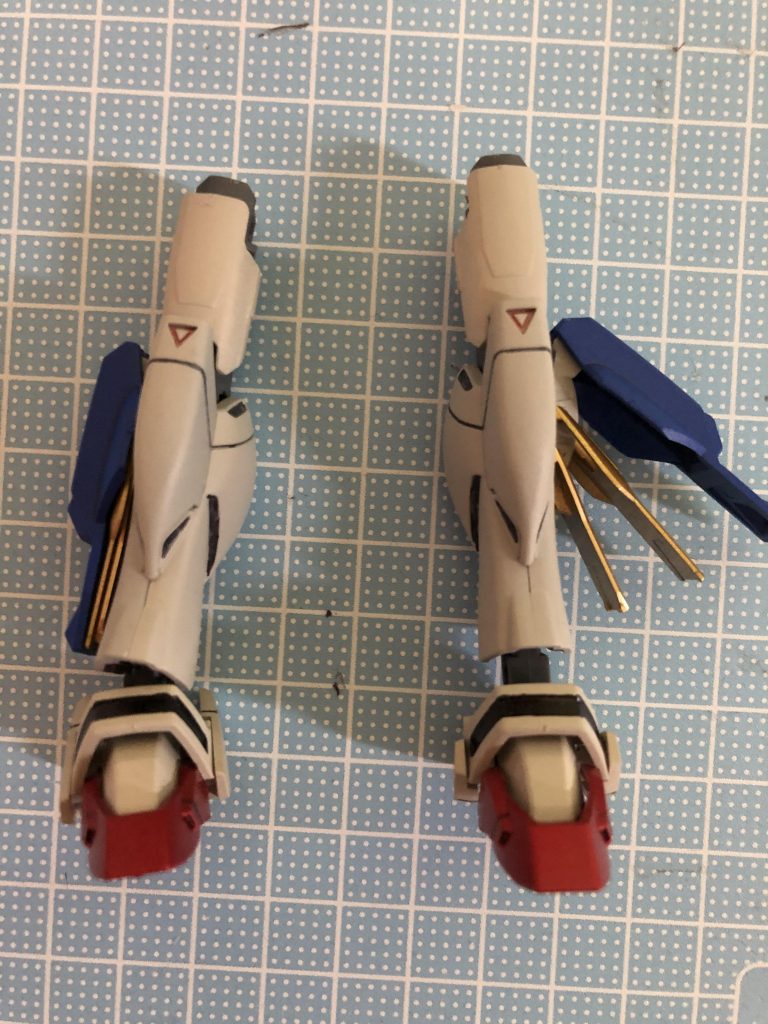 脚部はそのままDXにシャイニングの足