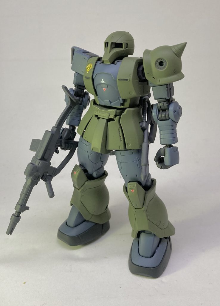 ザクマシンガン自体は新しいけど、変なとこにグレネードランチャー付けられて弾帯とともに微妙に取り回しが悪くなった担当。