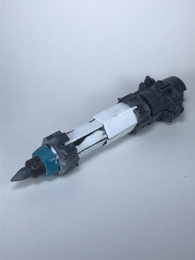 製作断念した対騎兵用スピア。
SD世界じゃないので機兵というかMSですが…