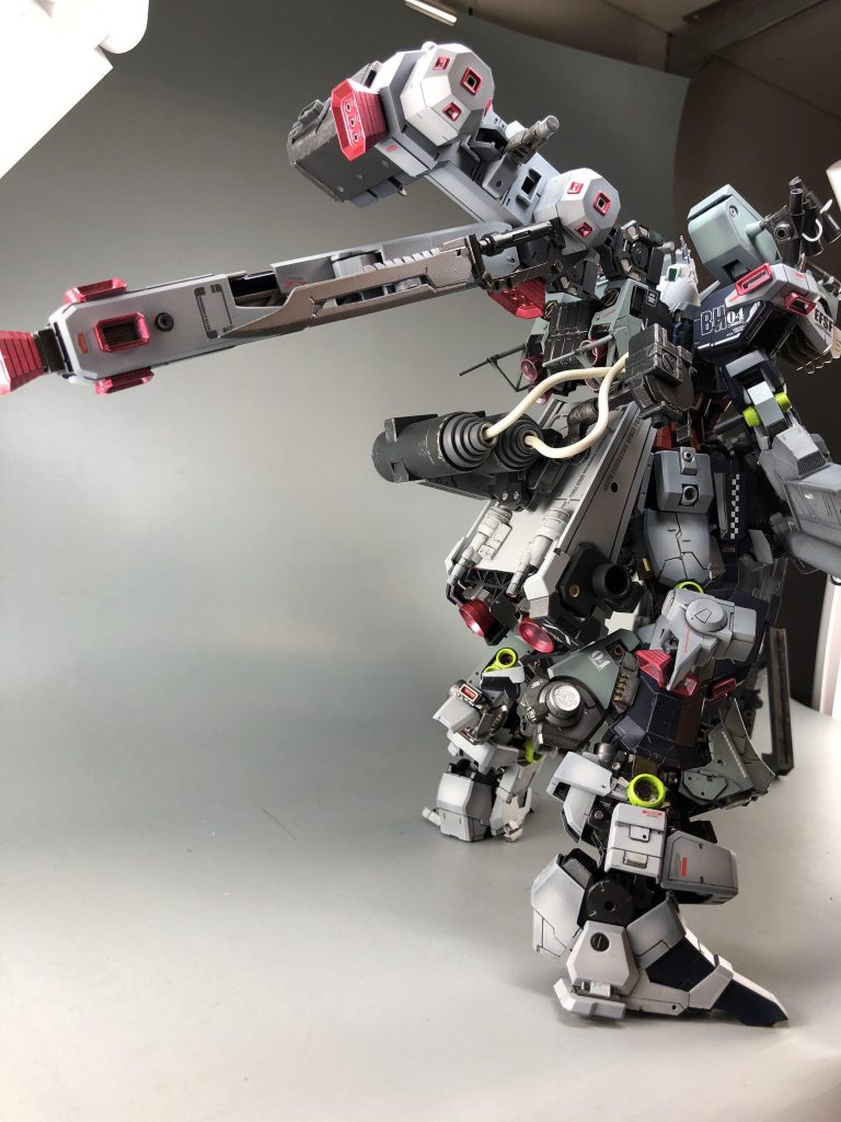 砲撃戦用フルアーマーガンダム–2枚目/制作者：トゥィンキーバー