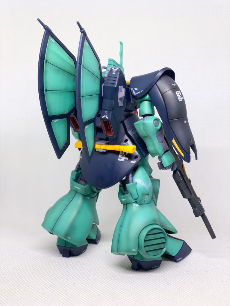 逆方向からリアビューをもう一つ。