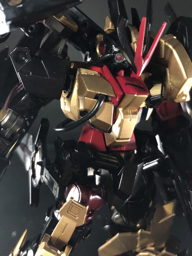 闇堕ち機体といえば動力パイプとこういう目ですよね。
すんごいわかりづらい例えですけど遊戯王の闇機械族みたいなのイメージしてます。