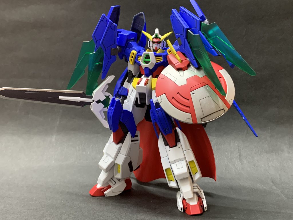 剣と盾とマントがあればナイトっぽいであろうと安易な考えで製作を開始しました。