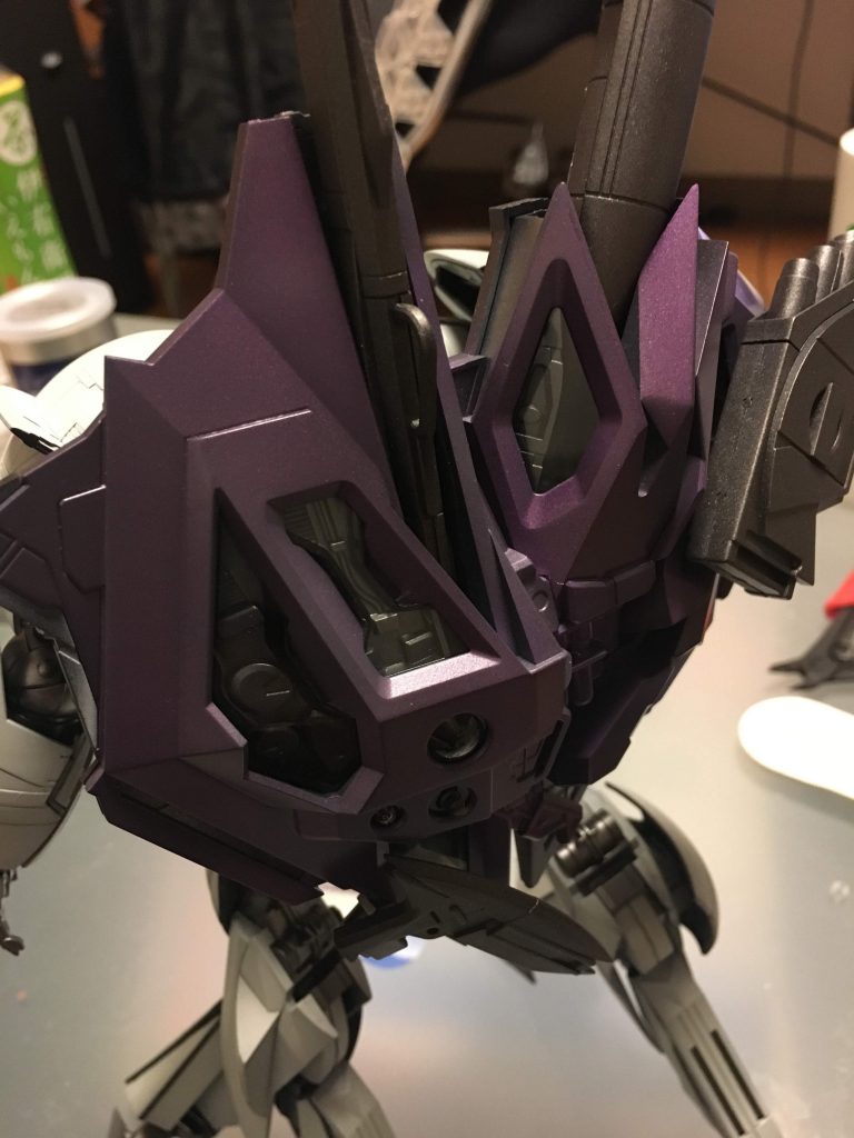 キャンパスは焼鉄色にクリアパープルでキャンディ塗装のような。（作ってる時はキャンディ塗装という技法を知りませんでしたが・・・）
あまりに綺麗過ぎて田舎の族車みたいになってしまったので、薄めたグレーを一吹きしてみたら良い感じに。